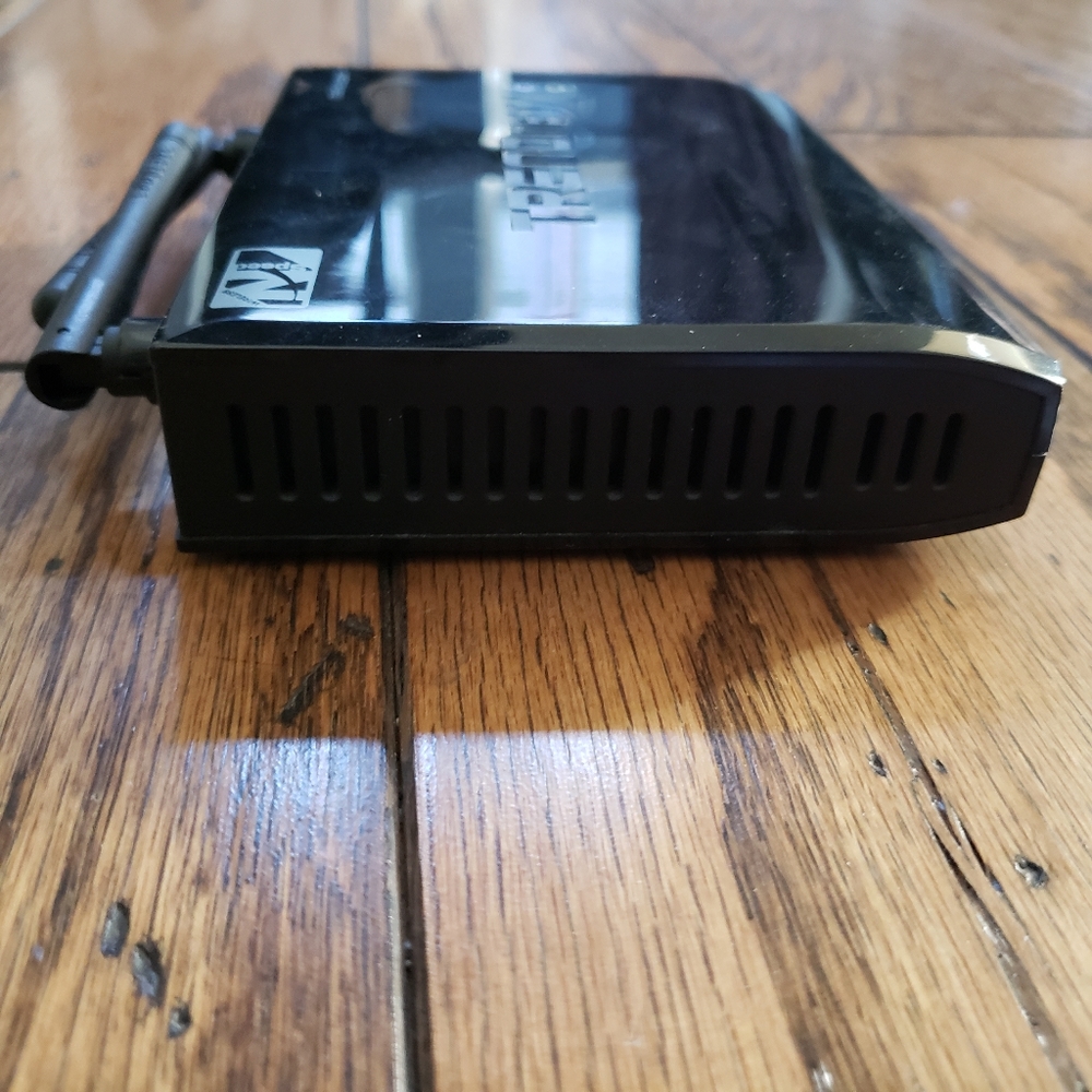 TRENDNet Wireless N Home Router - Picture 4 of 12